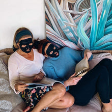 Load image into Gallery viewer, Instant glow sheet mask for hydration and anti-aging in Australia