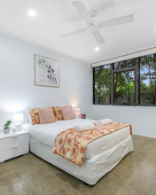 Load image into Gallery viewer, Luxe Business Retreat (Early Bird)
