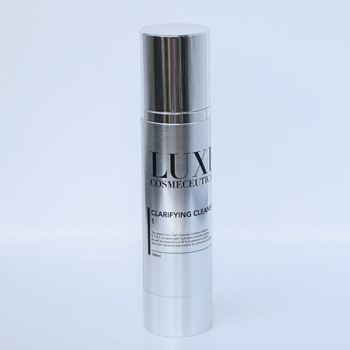 Deep cleansing face wash for clear and smooth skin